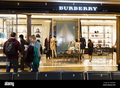 burberry airport london